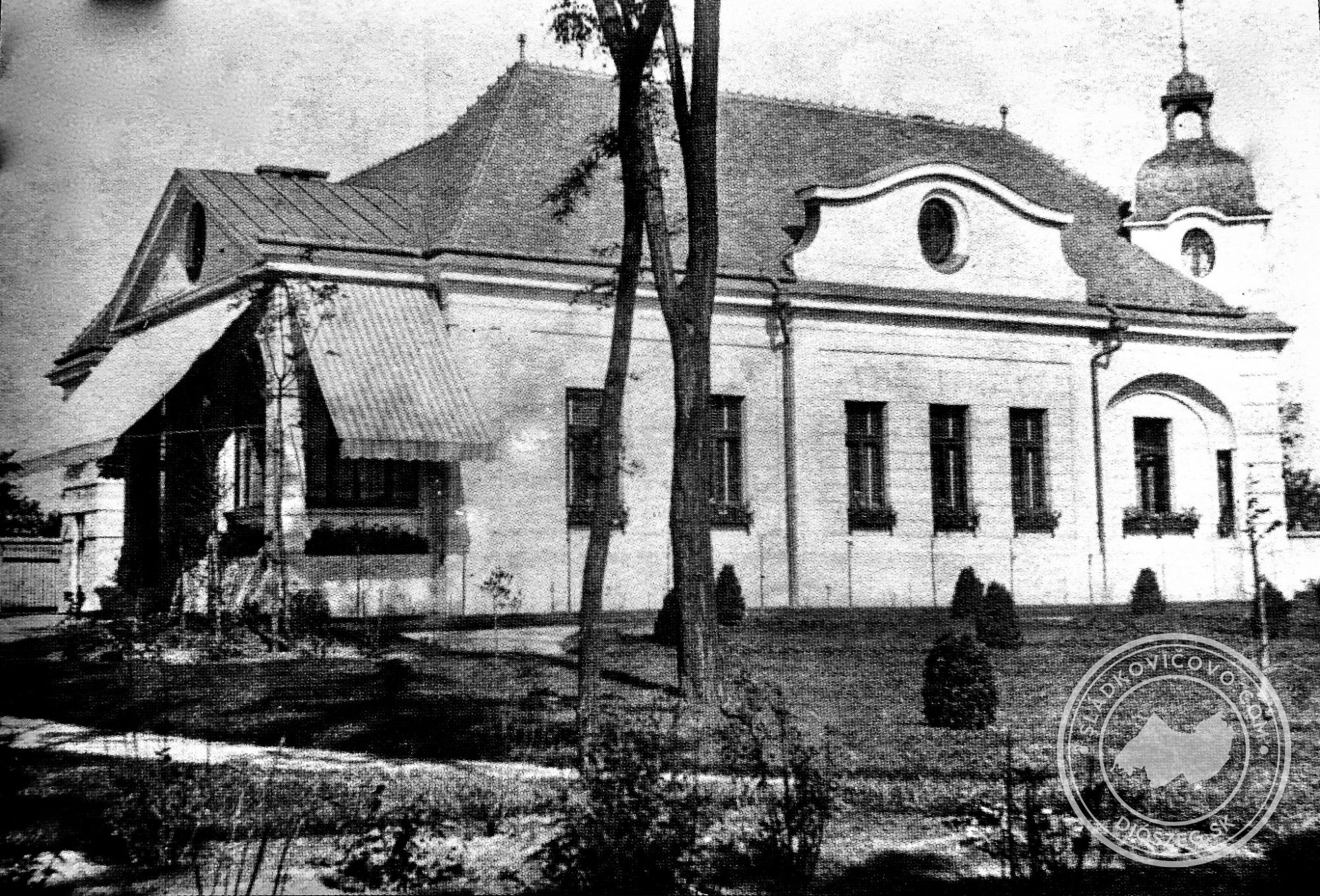 A Brychta-villa, vagyis a "kiskastély" valamikor a 20. század elején.