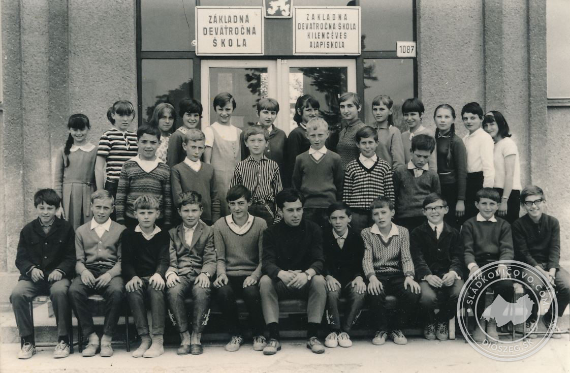 ZDŠ 1966-67 7.B (1954)