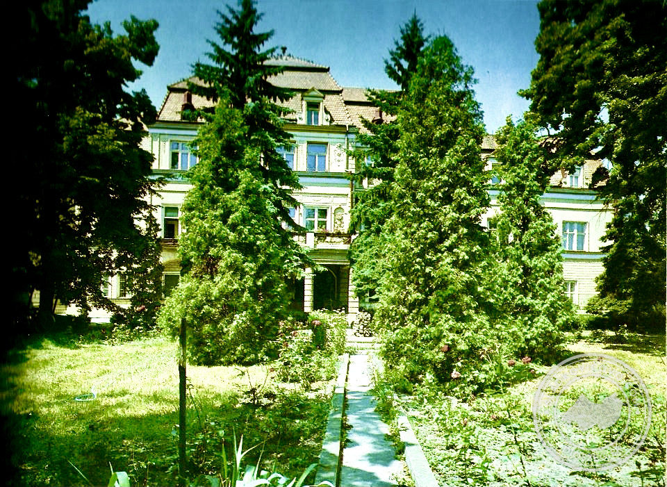 A kastély és a park 1980 körül.